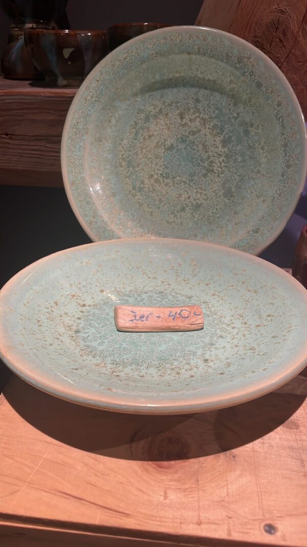 2 Plates green crystal